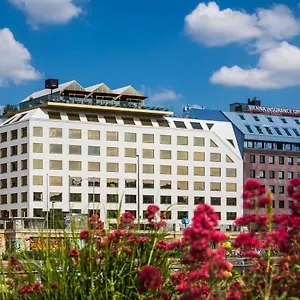 Hotel Radisson Red Hotel,, Viena