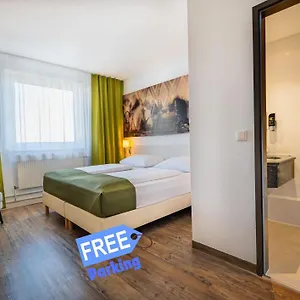Hotel Lifehotel Vienna Airport, Fischamend