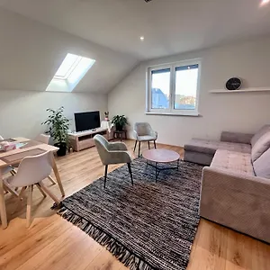 Apartmán Cozy Near Vienna Airport, Schwechat