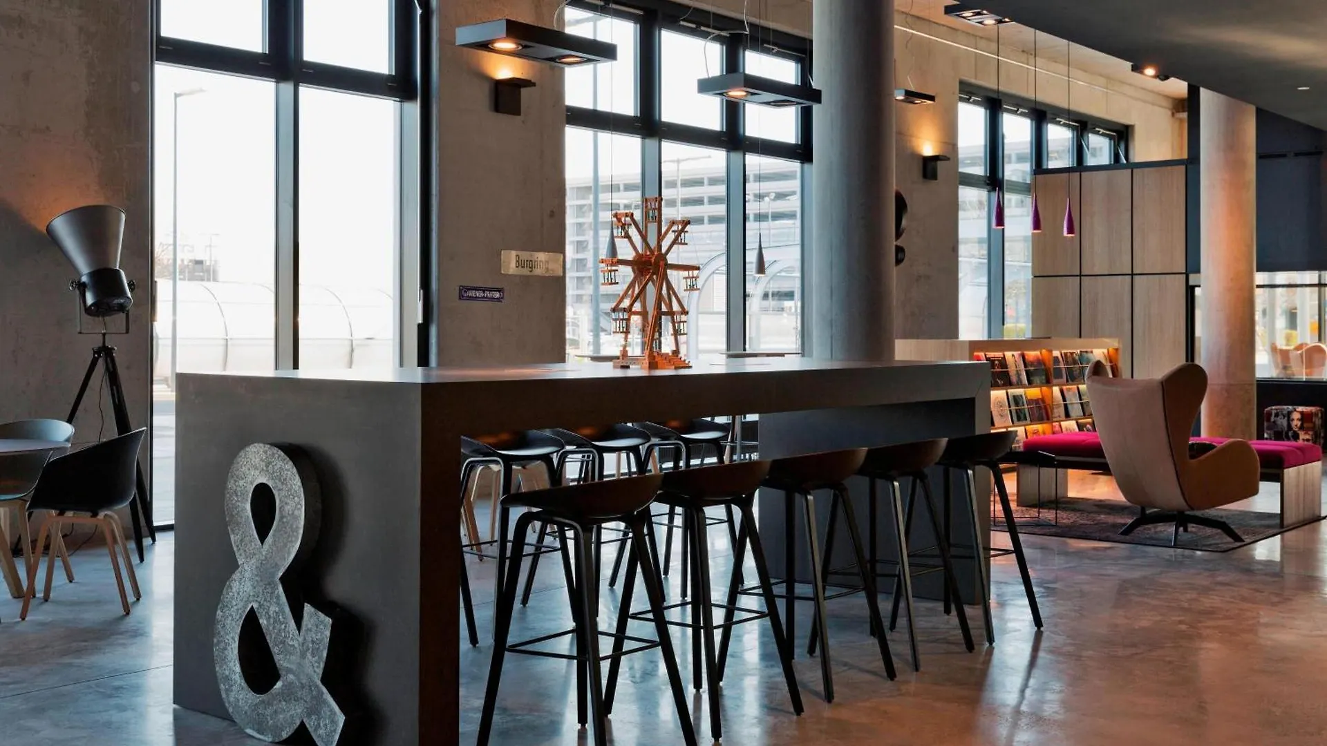 Moxy Vienna Airport Hotel