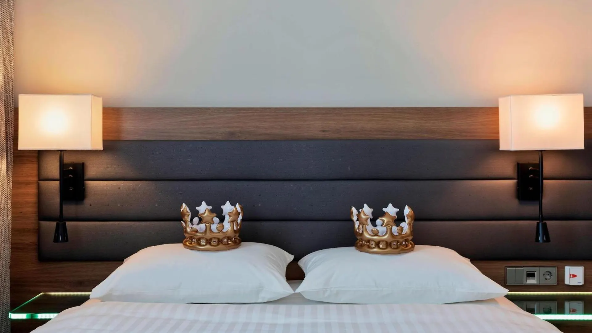 Moxy Vienna Airport Hotel