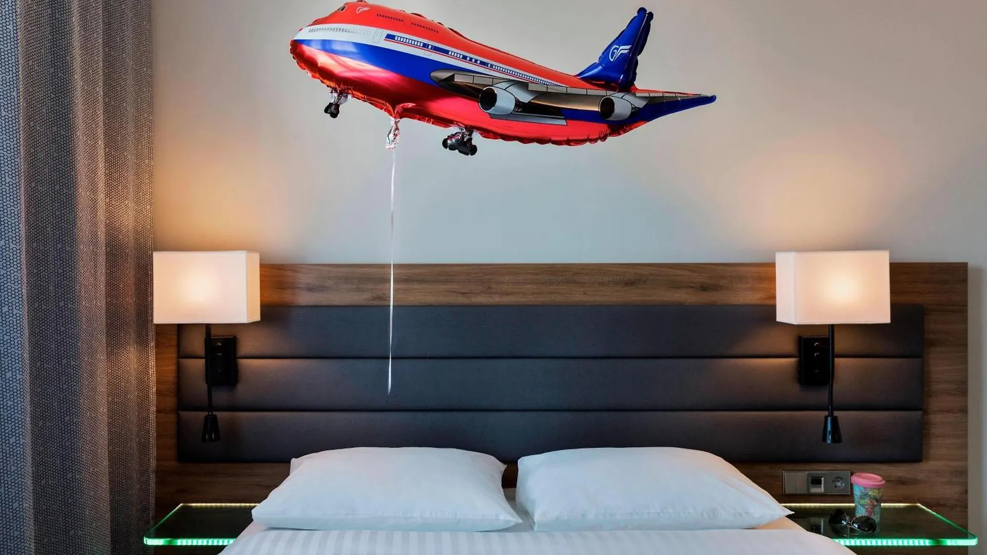 Moxy Vienna Airport Hotel