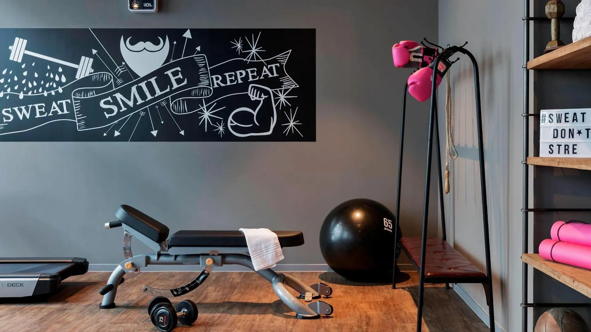 Moxy Vienna Airport Hotel 3*, Schwechat Austria