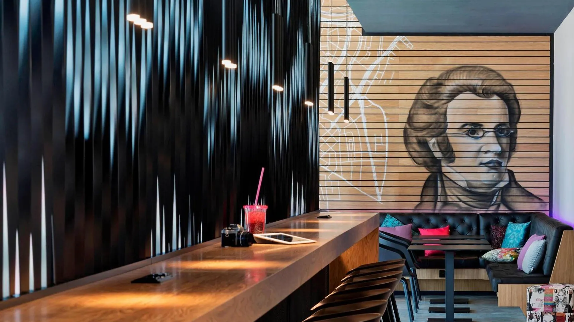 ***  Moxy Vienna Airport Hotel Austria