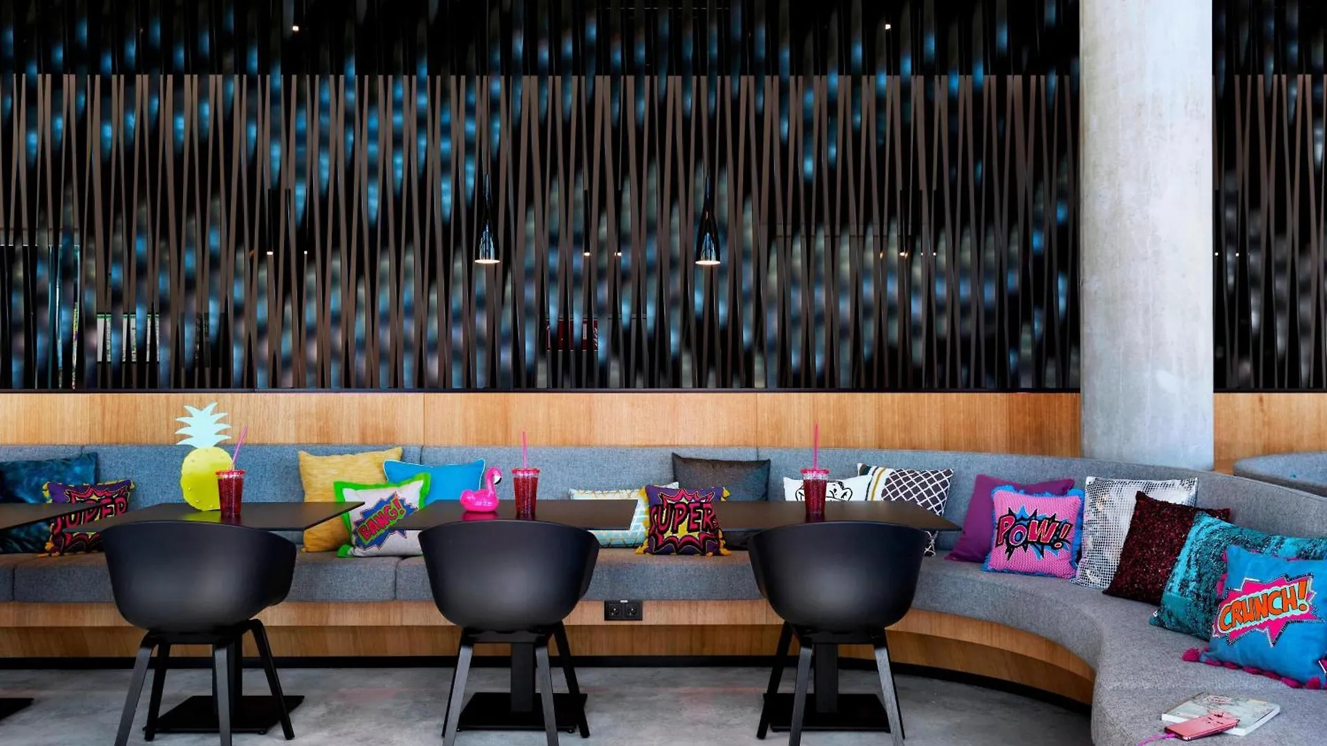 Moxy Vienna Airport Hotel Schwechat