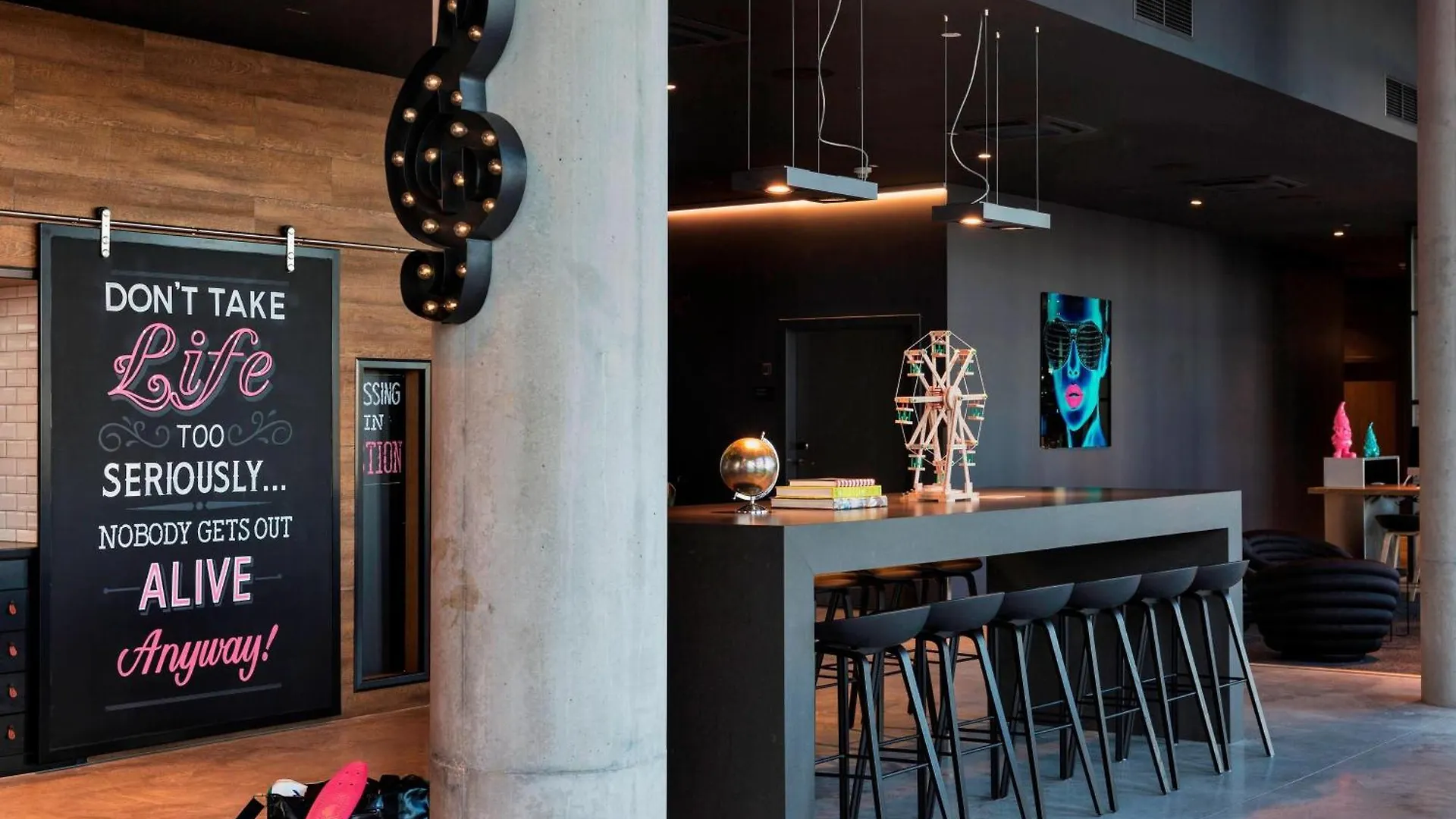 Moxy Vienna Airport Hotel