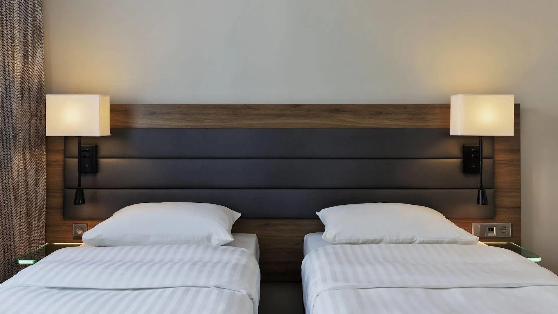 Moxy Vienna Airport Hotel